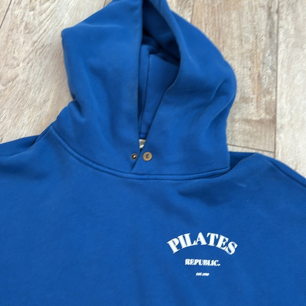 Boxy Hoodie - Picture 3 of 10